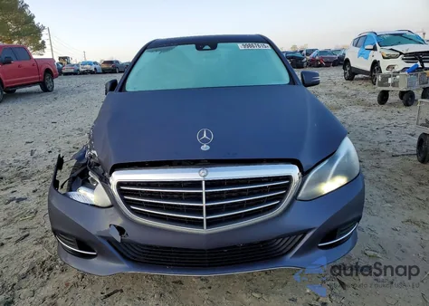 2014 Mercedes-Benz E 350 z USA, uszkodzony, nr VIN WDDHF5KB7EA894213